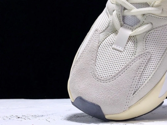 EG7596 Adidas 700 Analog Boost Yeezy 1025